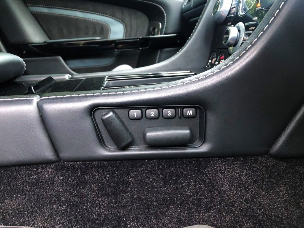 Used Aston Martin Vantage 2014 for sale - 76660129: Photo 37