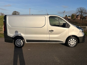 Used Renault Trafic 2018 for sale - 77064848: Photo