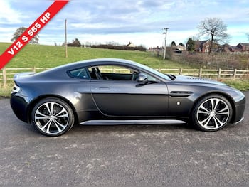 Used Aston Martin Vantage 2014 for sale - 79663905: Photo
