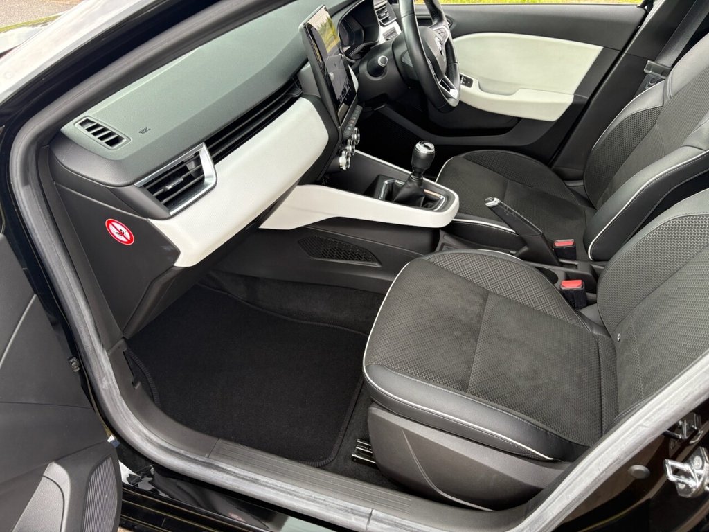 Used Renault Clio 2021 for sale - 76665821: Photo 12