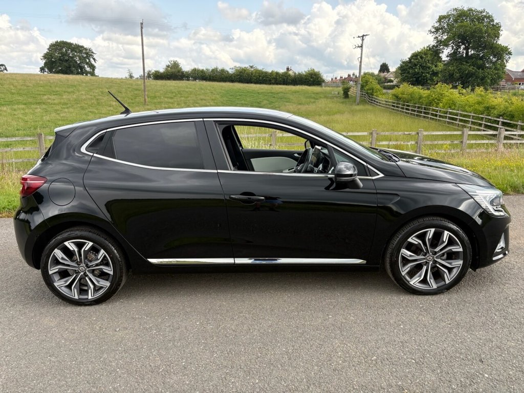 Used Renault Clio 2021 for sale - 76665821: Photo 4