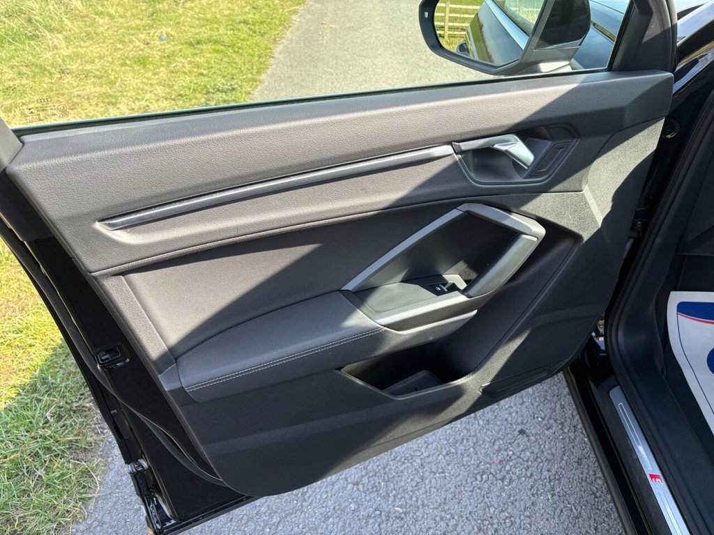 Used Audi Q3 2021 for sale - 76660135: Photo 9