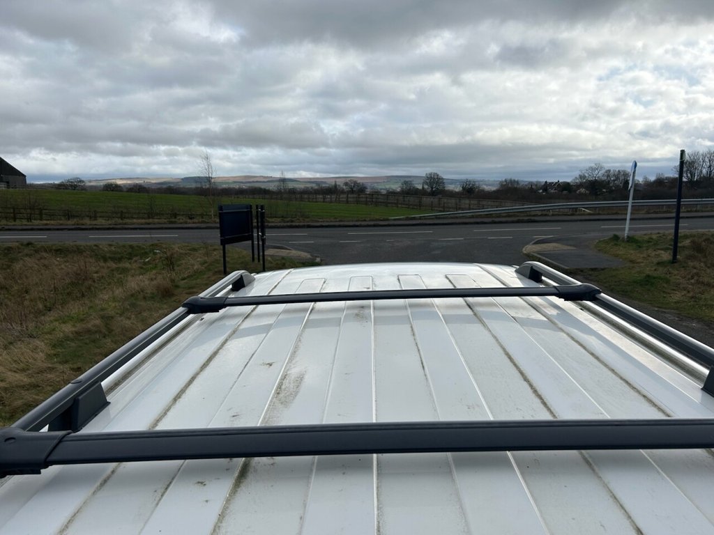 Used Volkswagen Transporter 2012 for sale - 77631883: Photo 25