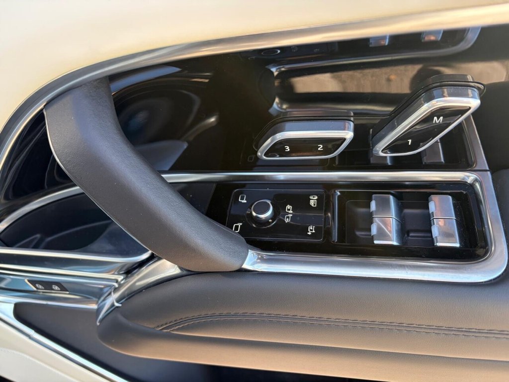 Used Land Rover Range Rover 2025 for sale - 76665498: Photo 15