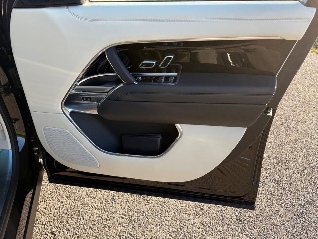 Used Land Rover Range Rover 2025 for sale - 76665498: Photo 16