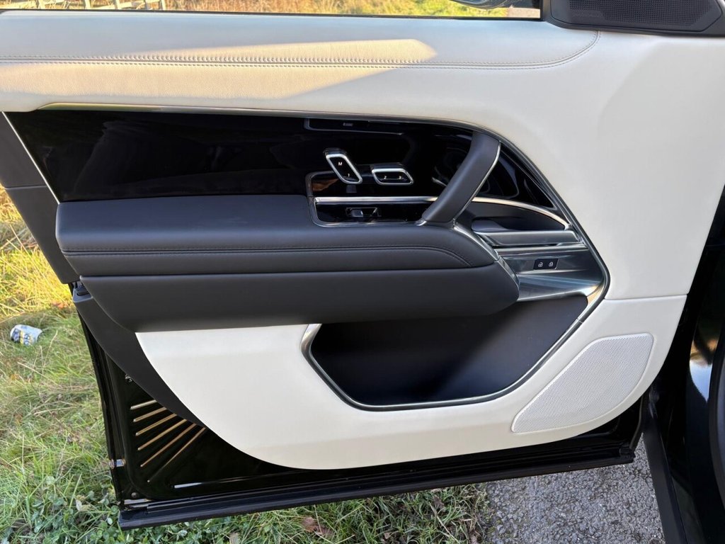 Used Land Rover Range Rover 2025 for sale - 76665498: Photo 26