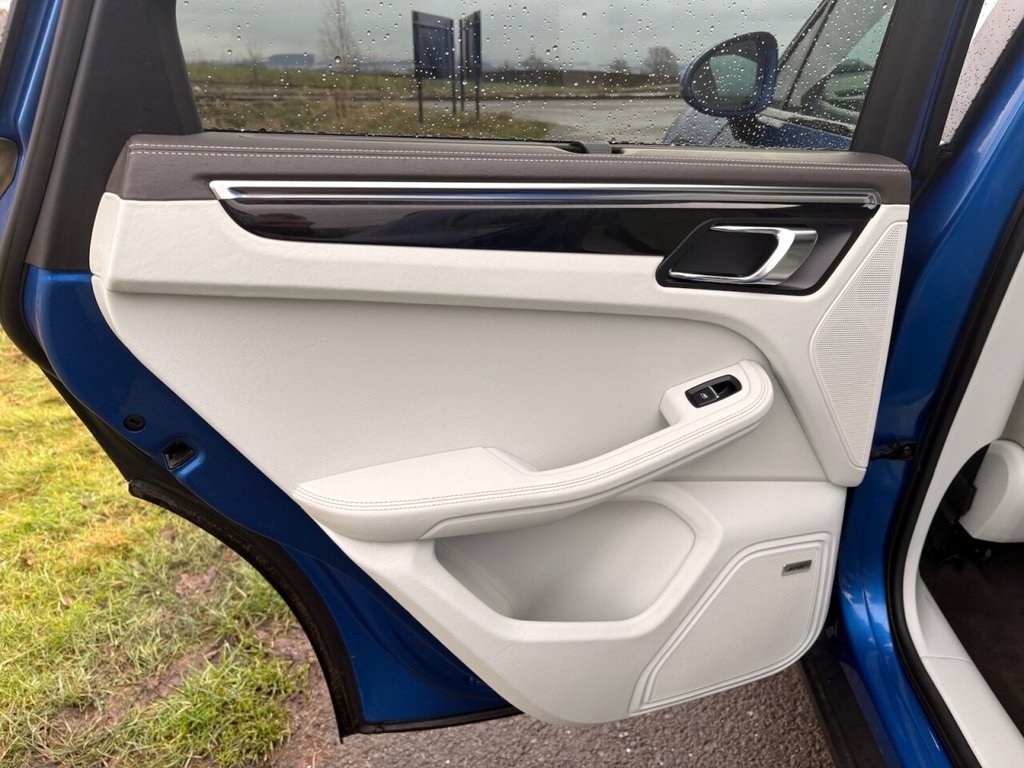 Used Porsche Macan 2015 for sale - 77249830: Photo 20