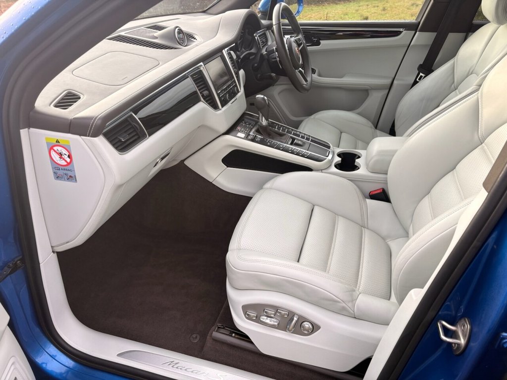 Used Porsche Macan 2015 for sale - 77249830: Photo 23