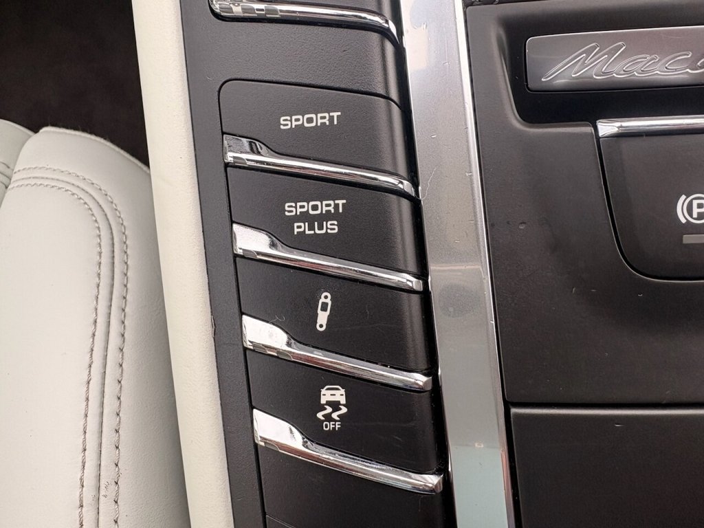 Used Porsche Macan 2015 for sale - 77249830: Photo 27