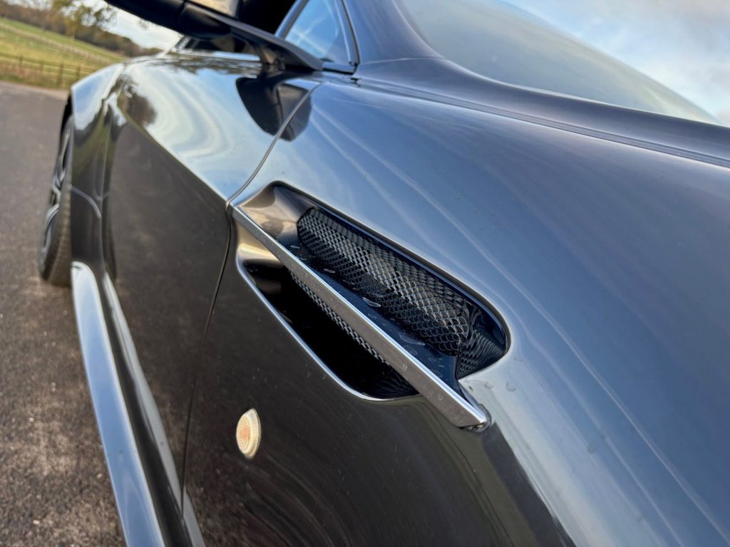 Used Aston Martin Vantage 2014 for sale - 77680542: Photo 11