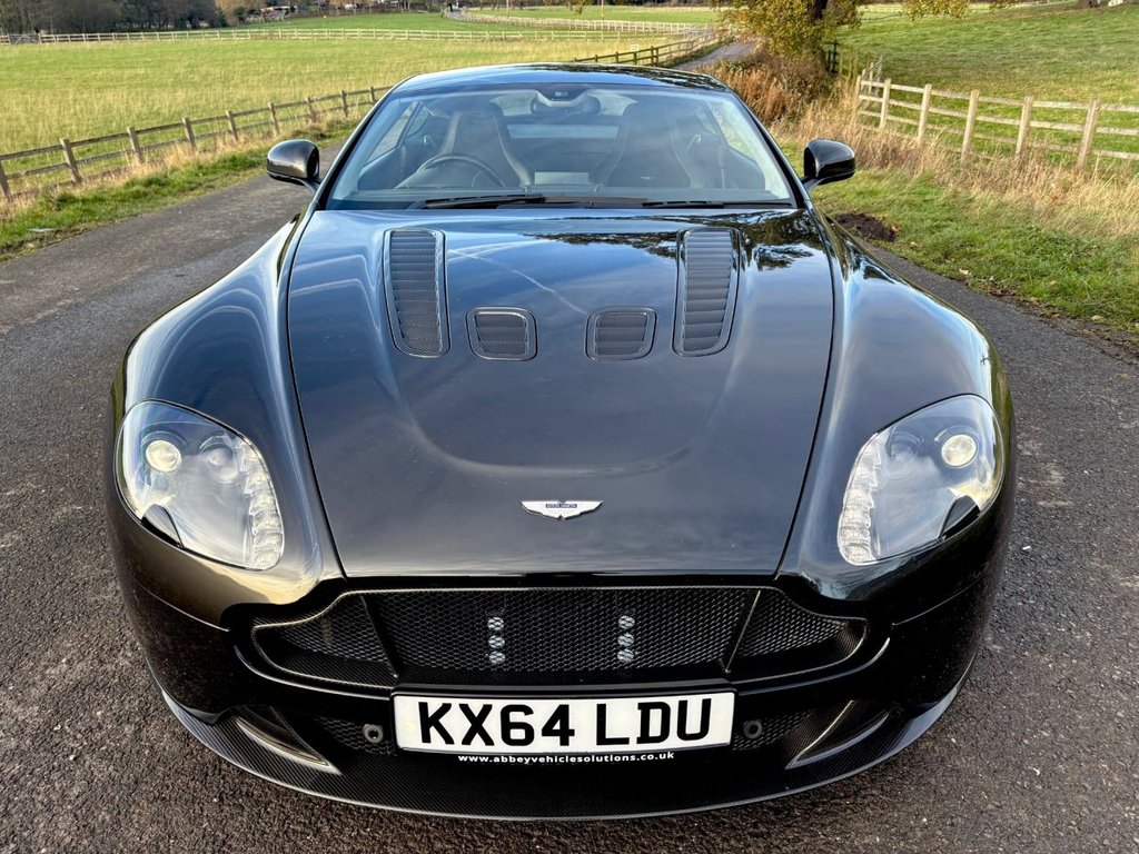Used Aston Martin Vantage 2014 for sale - 77680542: Photo 2