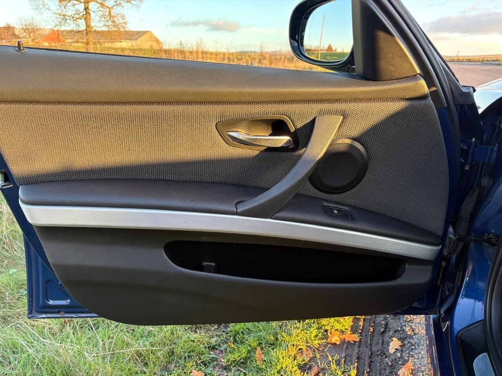 Used BMW 3 Series 2009 for sale - 76686037: Photo 19