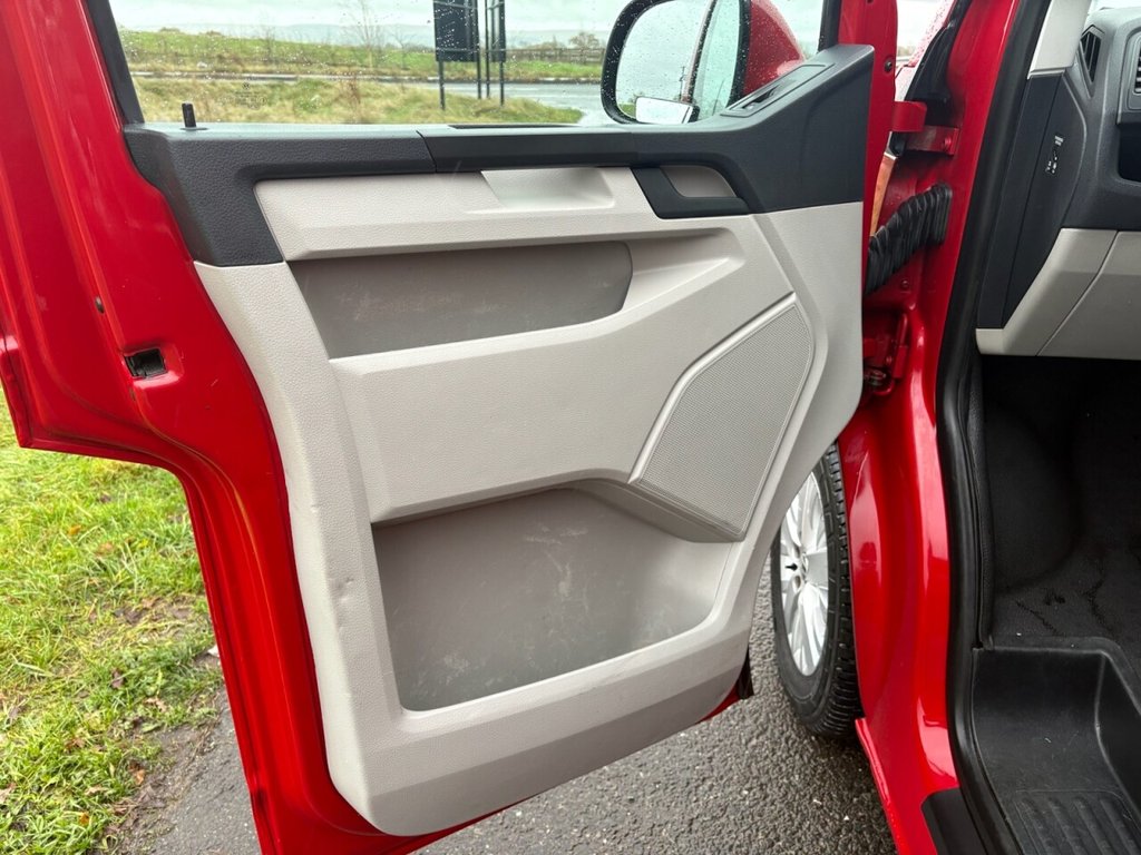 Used Volkswagen Transporter 2018 for sale - 77027064: Photo 14