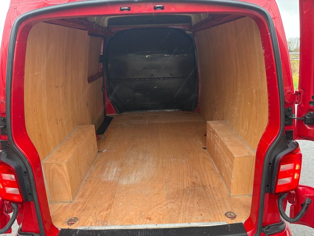 Used Volkswagen Transporter 2018 for sale - 77027064: Photo 21