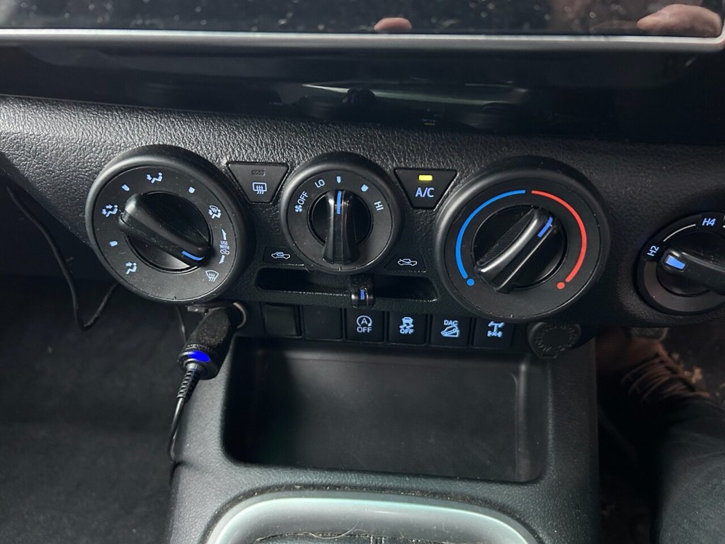 Used Toyota Hilux 2020 for sale - 77703756: Photo 18