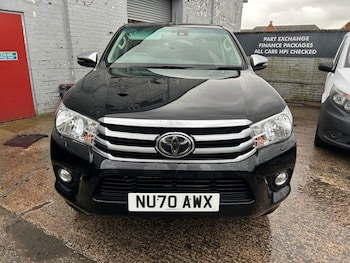 Used Toyota Hilux 2020 for sale - 77703756: Photo