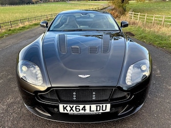 Used Aston Martin Vantage 2014 for sale - 77037811: Photo