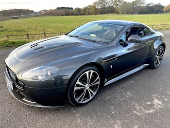 Used Aston Martin Vantage 2014 for sale - 77037811: Photo