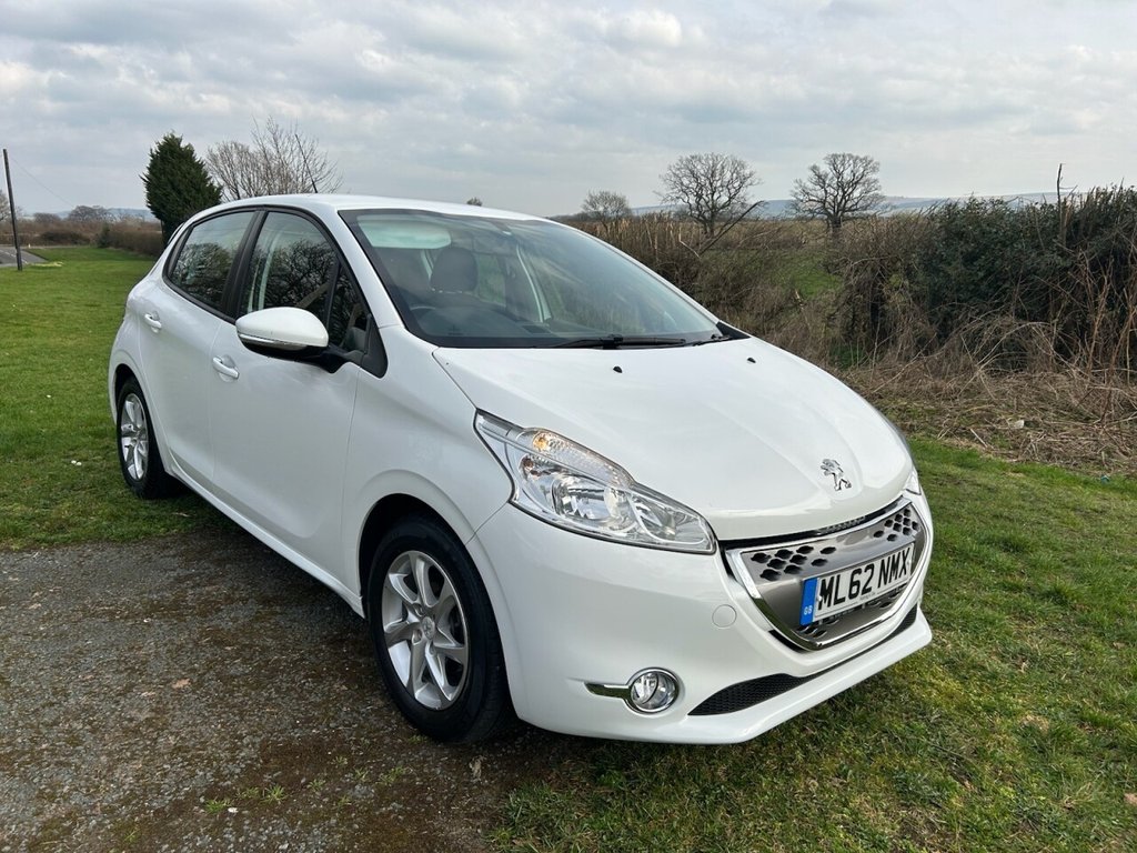 Used Peugeot 208 2012 for sale - 77765224: Photo 13