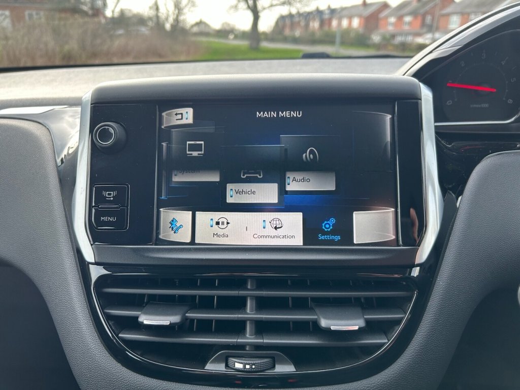 Used Peugeot 208 2012 for sale - 77765224: Photo 15