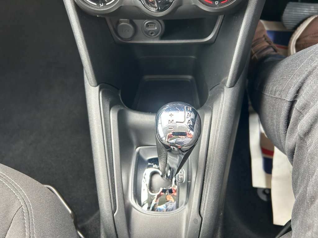 Used Peugeot 208 2012 for sale - 77765224: Photo 17