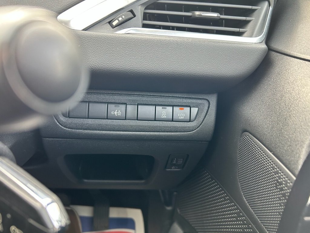 Used Peugeot 208 2012 for sale - 77765224: Photo 18