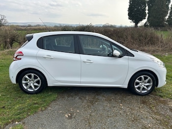 Used Peugeot 208 2012 for sale - 77765224: Photo