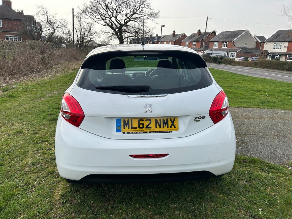 Used Peugeot 208 2012 for sale - 77765224: Photo 6
