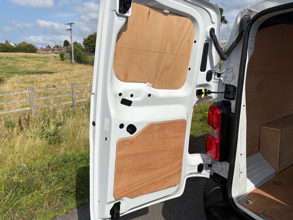 Used Vauxhall Vivaro 2024 for sale - 76665466: Photo 18