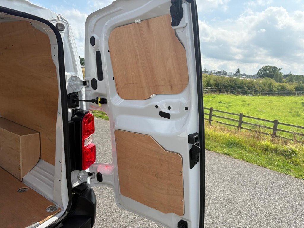 Used Vauxhall Vivaro 2024 for sale - 76665466: Photo 20