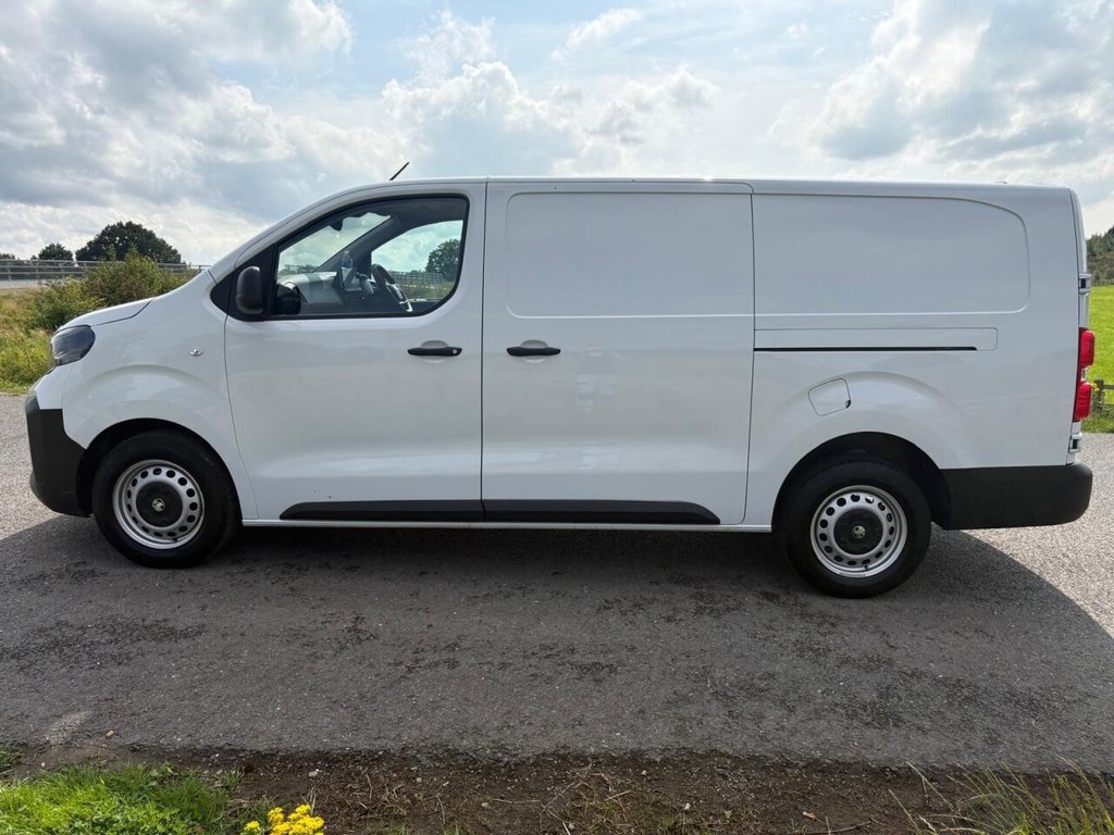 Used Vauxhall Vivaro 2024 for sale - 76665466: Photo 4
