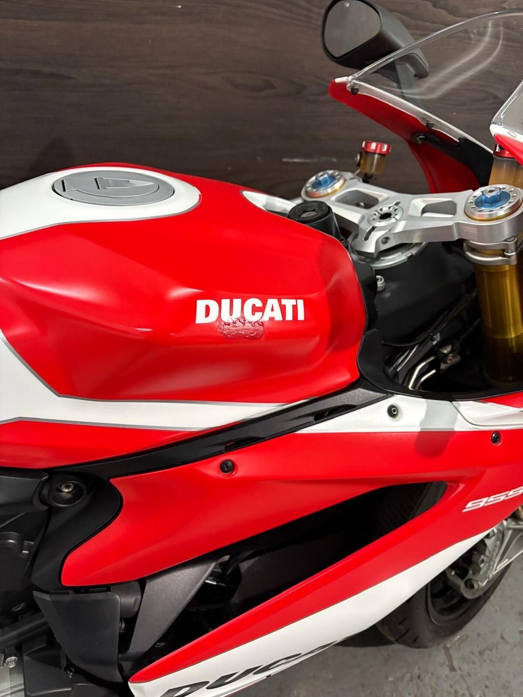Ducati 959