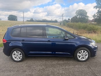 Used Volkswagen Touran 2020 for sale - 79710202: Photo