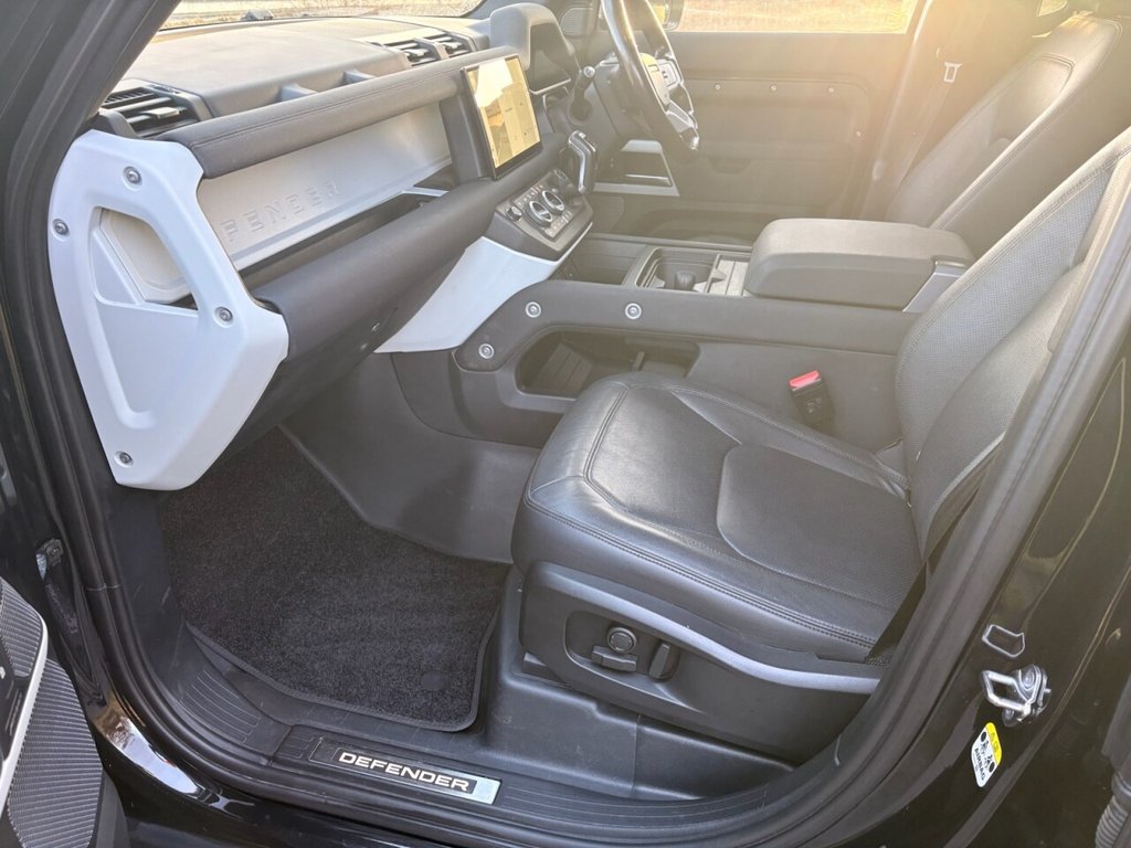 Used Land Rover Defender 2022 for sale - 77056314: Photo 15