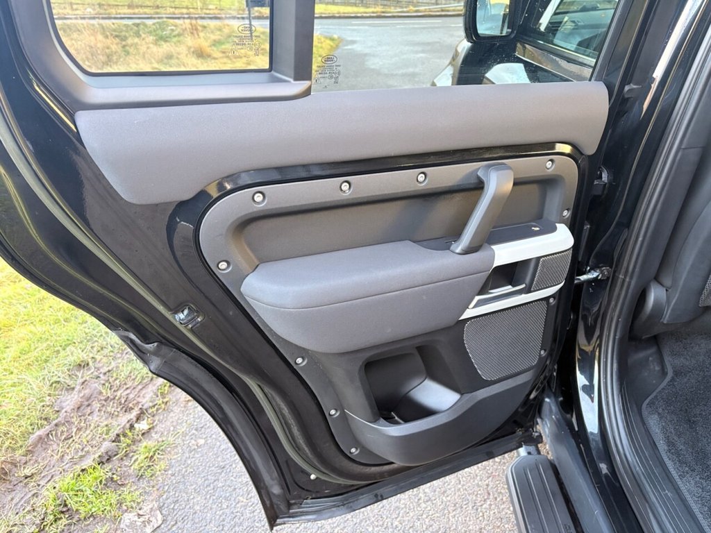 Used Land Rover Defender 2022 for sale - 77056314: Photo 19