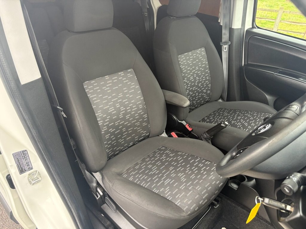 Used Vauxhall Combo 2019 for sale - 77064875: Photo 8