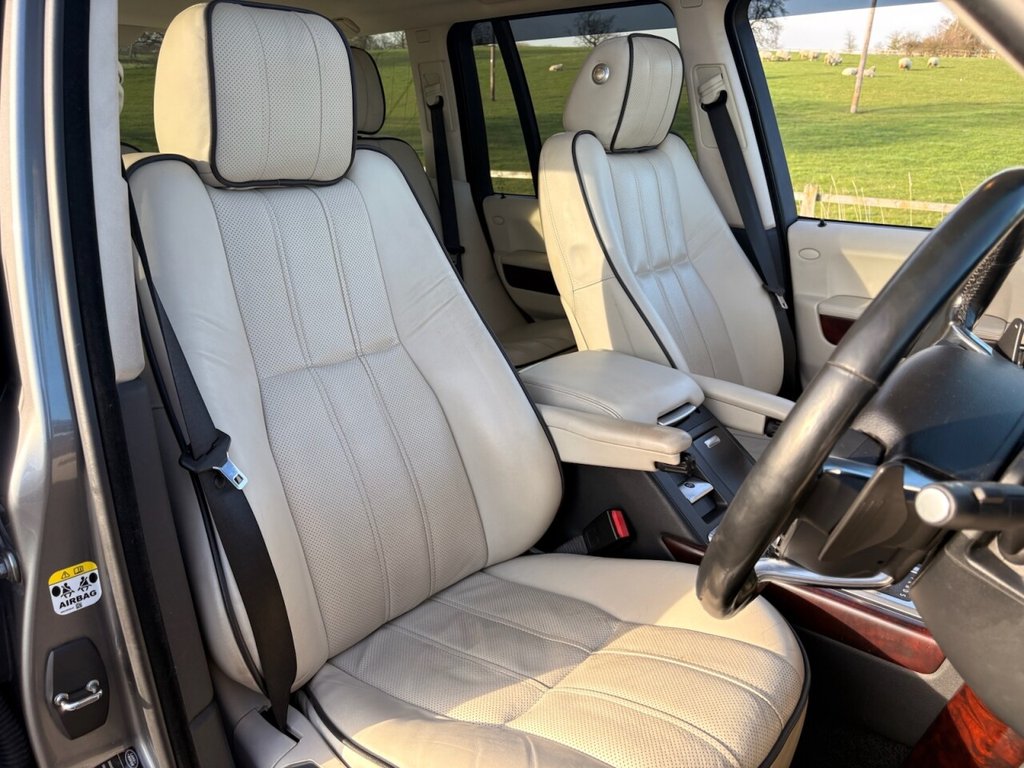 Used Land Rover Range Rover 2011 for sale - 77966710: Photo 15