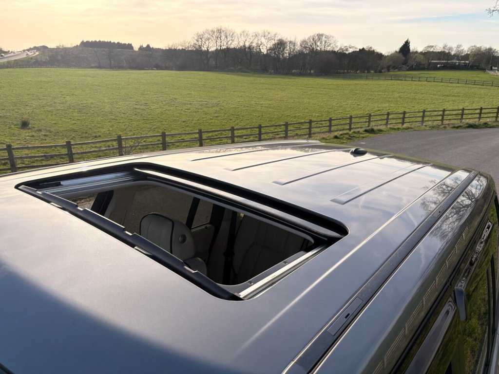 Used Land Rover Range Rover 2011 for sale - 77966710: Photo 9