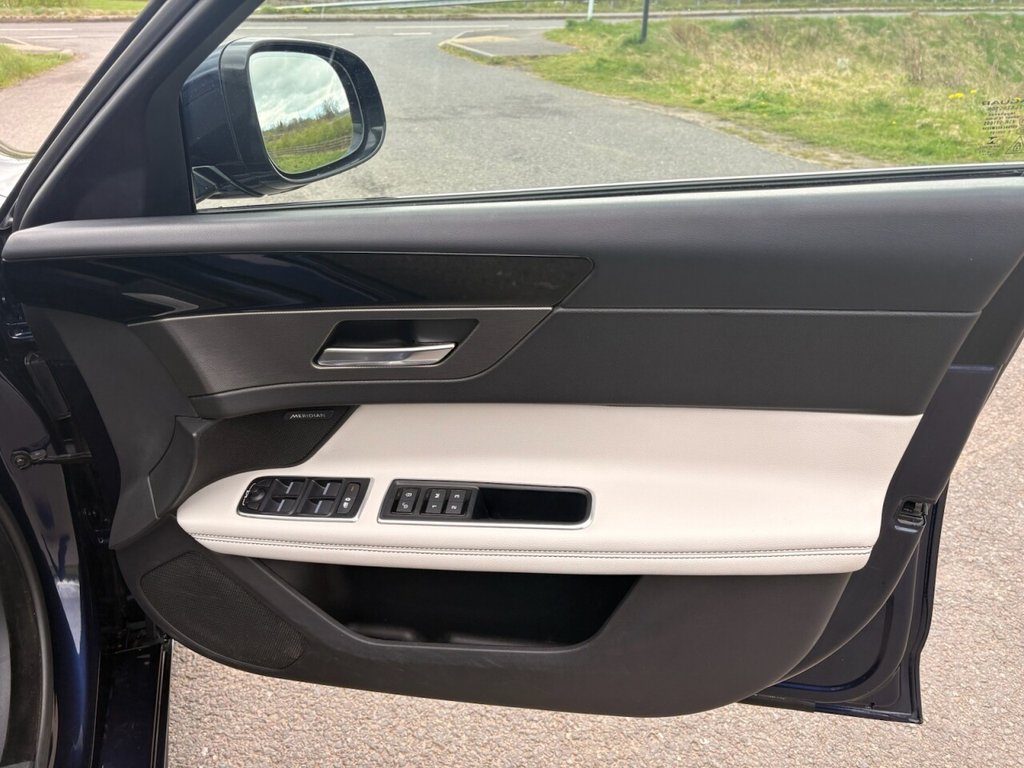 Used Jaguar XF 2017 for sale - 78124135: Photo 23