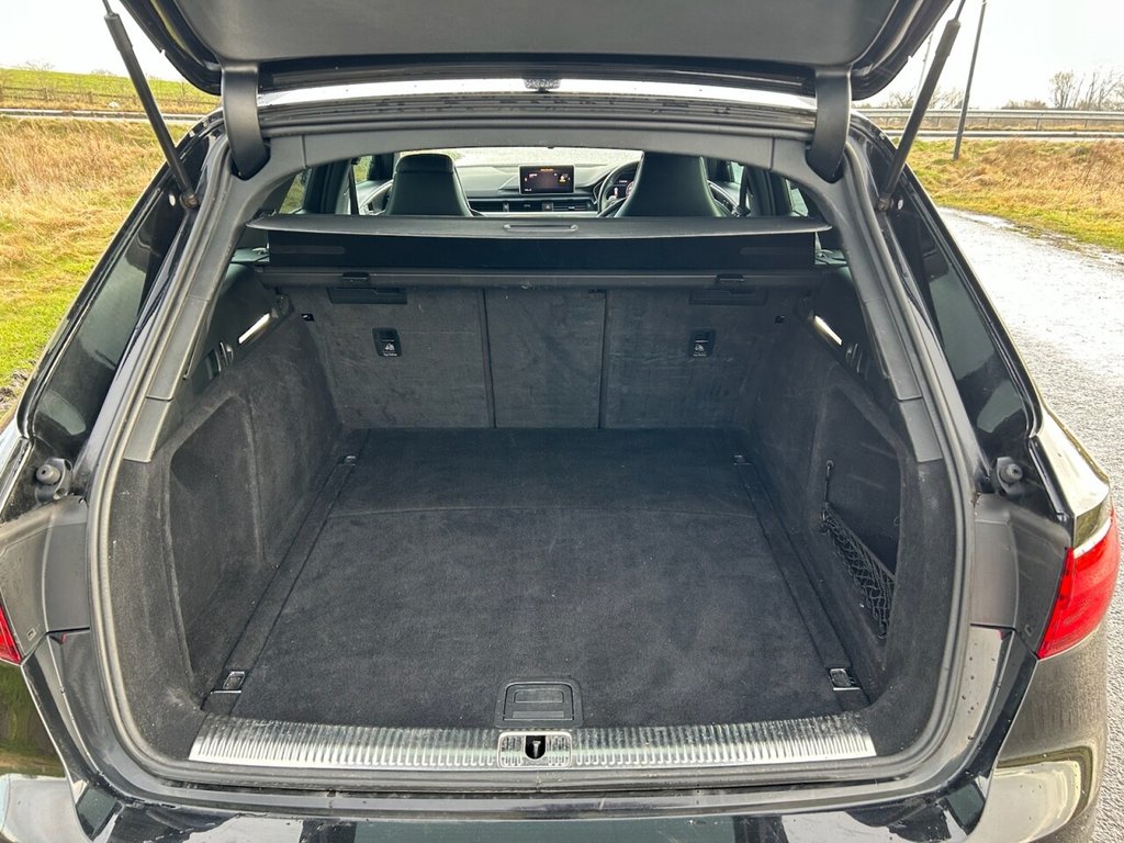 Used Audi RS4 Avant 2018 for sale - 77557576: Photo 10