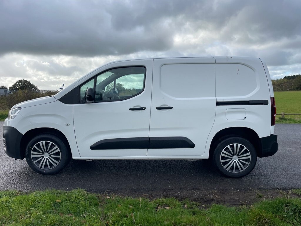 Used Citroen Berlingo 2022 for sale - 76768004: Photo 5