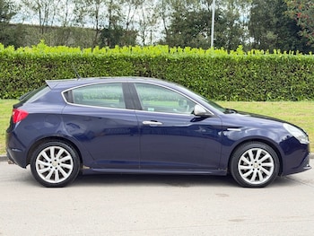 Used Alfa Romeo Giulietta 2010 for sale - 79392786: Photo
