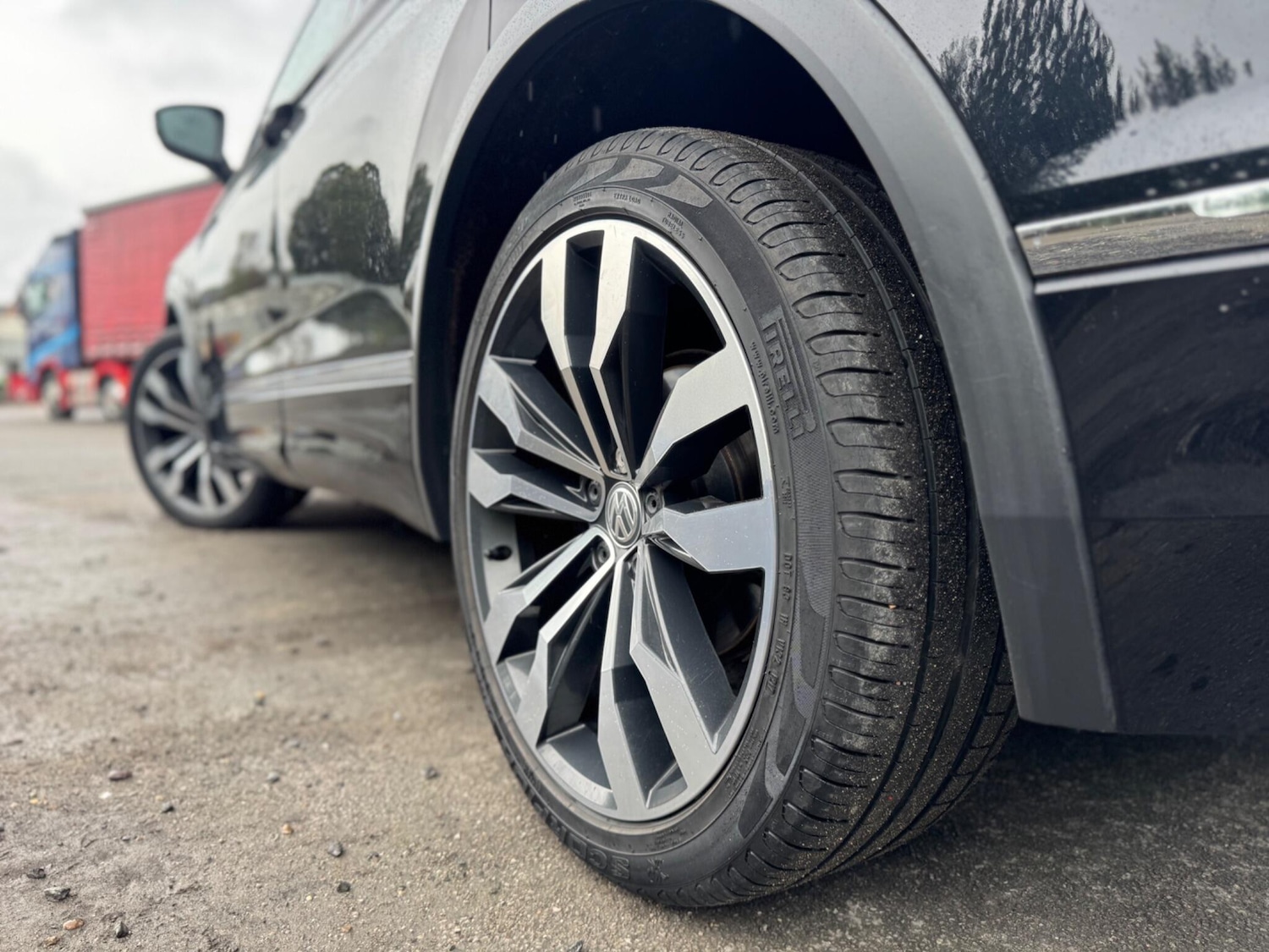 Used Volkswagen Tiguan 2017 for sale - 76803533: Photo 32