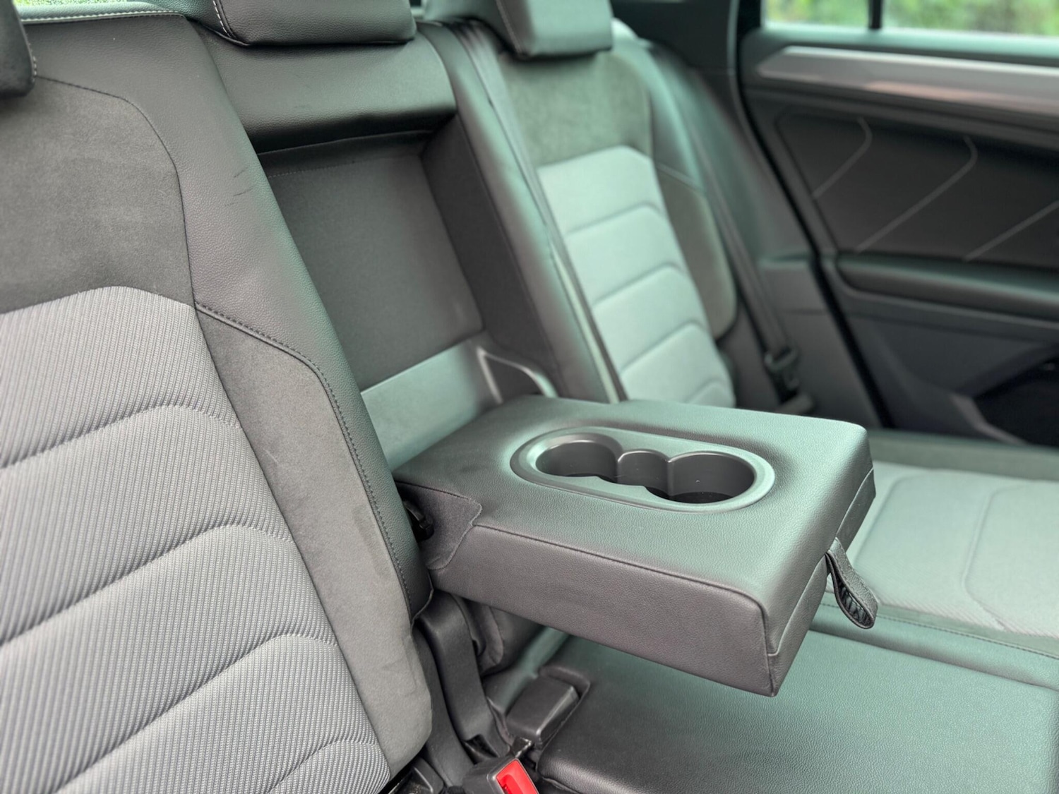 Used Volkswagen Tiguan 2017 for sale - 76803533: Photo 37