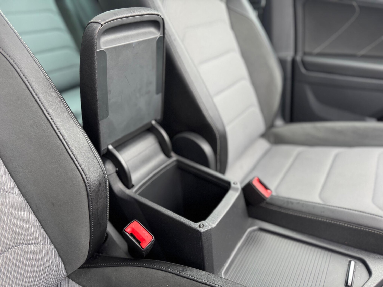 Used Volkswagen Tiguan 2017 for sale - 76803533: Photo 45