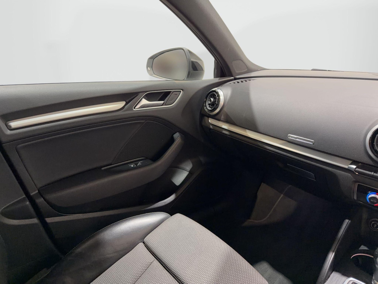 Used Audi A3 2019 for sale - 77439717: Photo 69