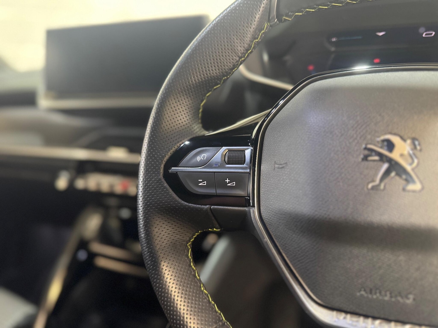 Used Peugeot 2008 2022 for sale - 76803553: Photo 53