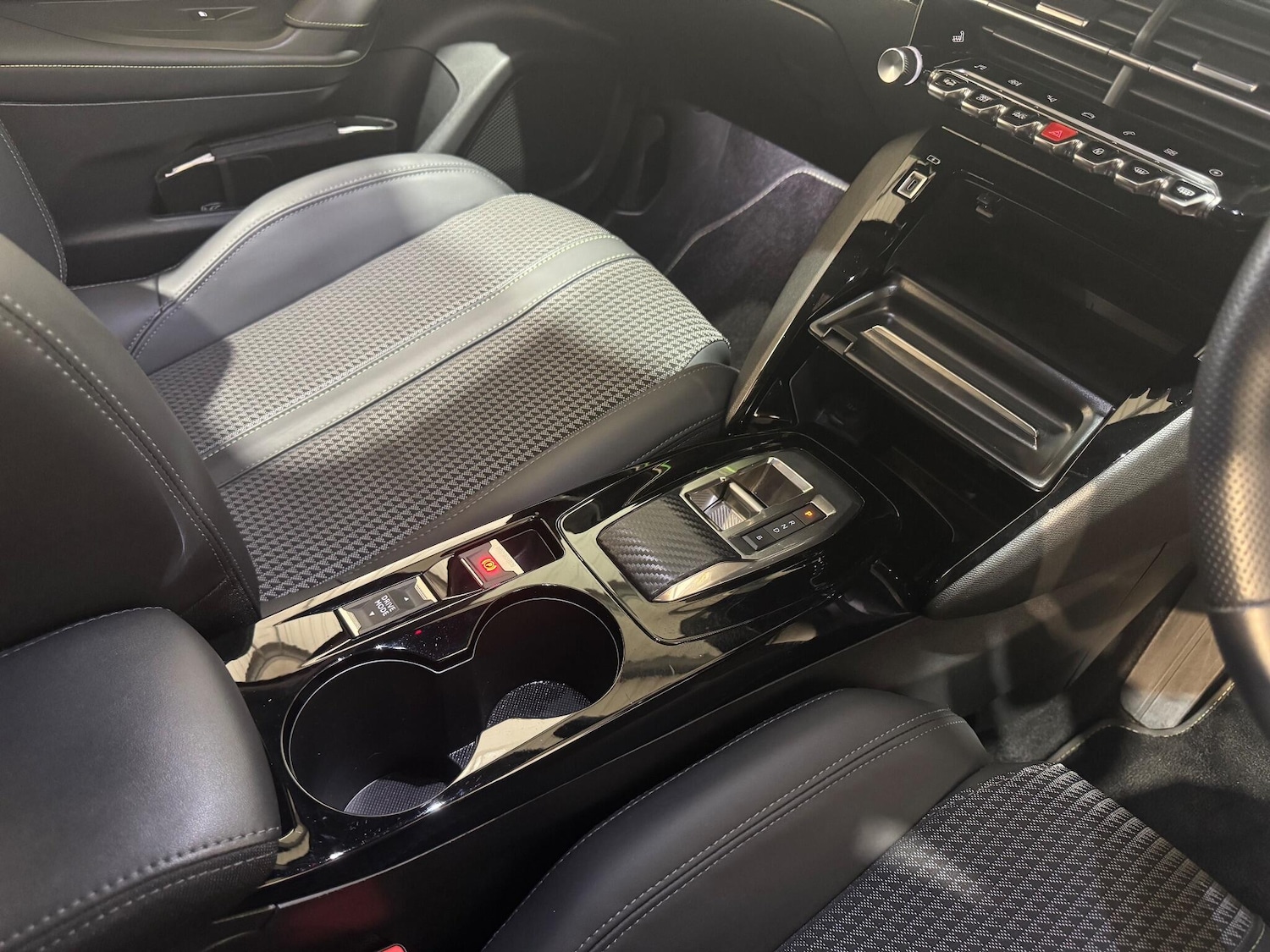 Used Peugeot 2008 2022 for sale - 76803553: Photo 55