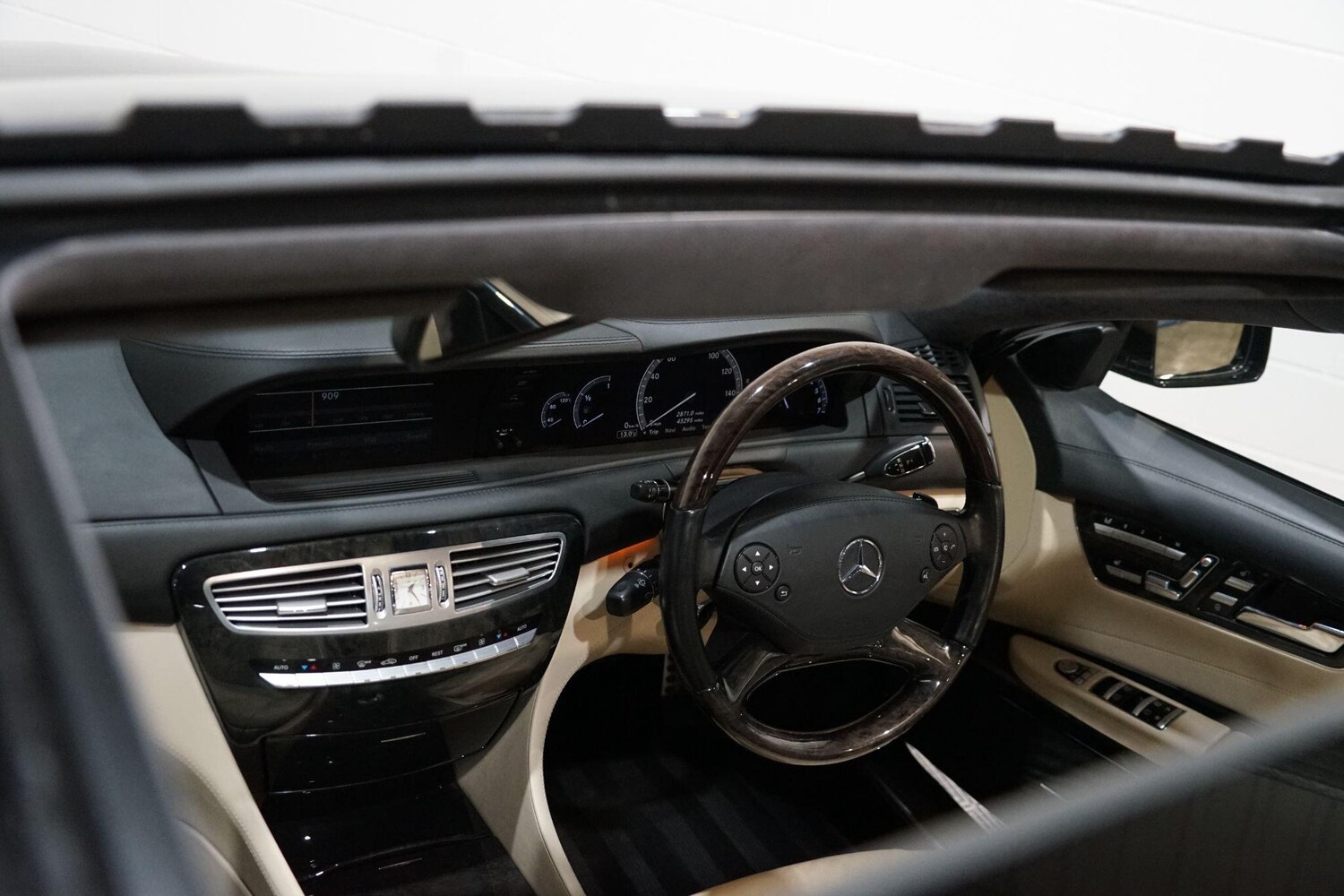 Used Mercedes-Benz CL for sale - 77882114: Photo 31