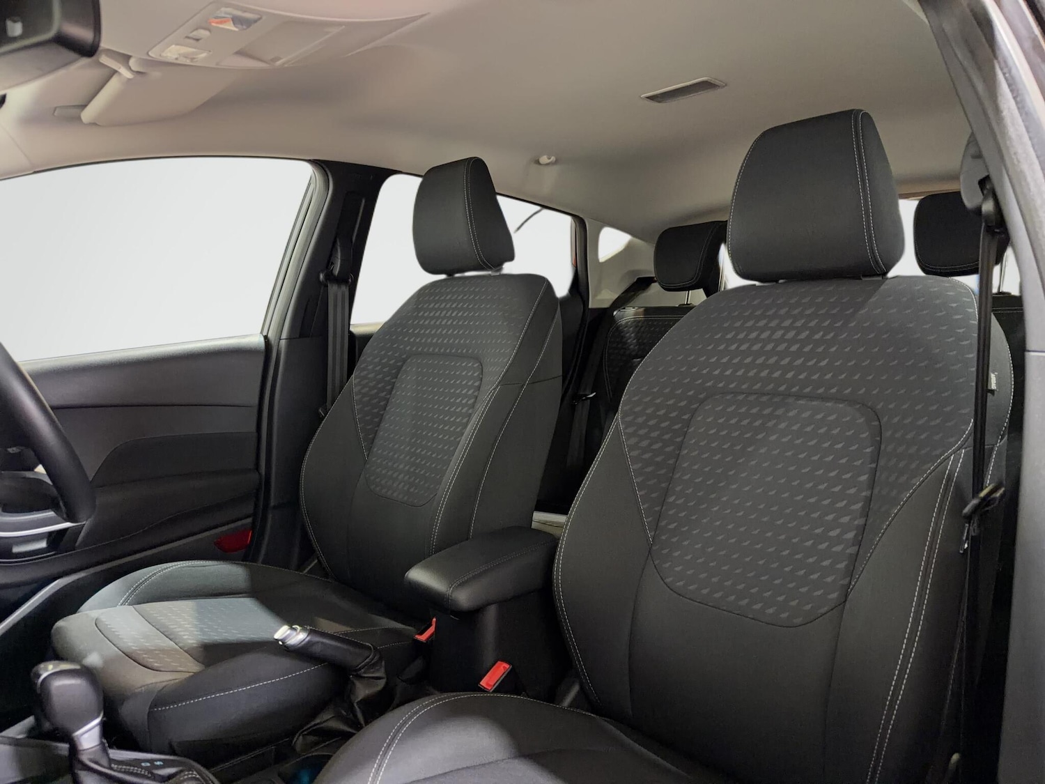 Used Ford Fiesta 2019 for sale - 78047100: Photo 32